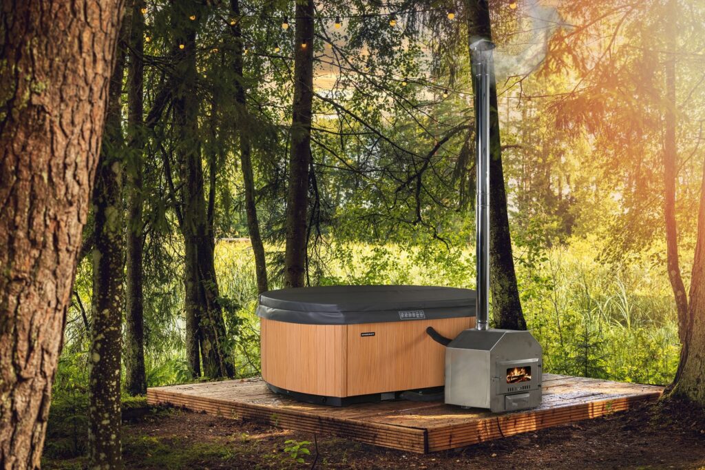 round wooden hot tub